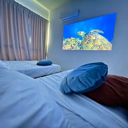 Modern Family-Fun Suites - Infinity Pool, Ps5, Pool Table, Indoor-Cinema With Balcony - M1